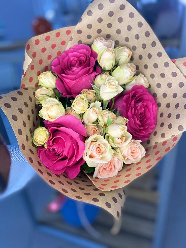 Букет цветов из: Розы в Темпы