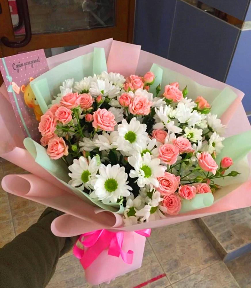 Букет цветов из: Розы и Хризантемы в Темпы