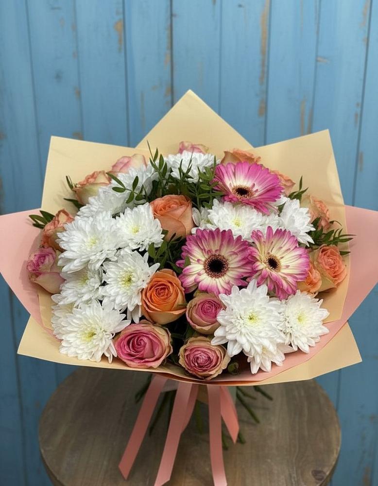 Букет цветов из: Розы, Герберы и Хризантемы в Темпы