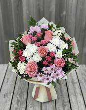Букет цветов из:  Альстромерии, Гвоздики, Розы и Хризантемы в Темпы