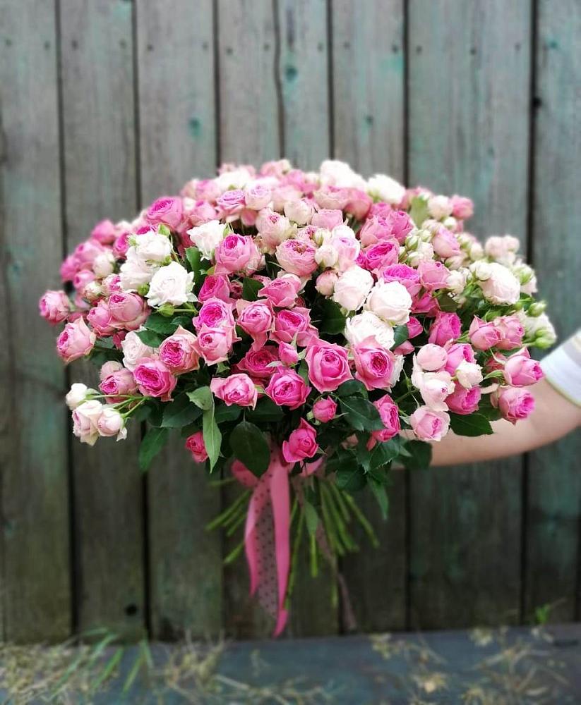 Букет Розовые кустовые розы Натали и Лав Лидия в Темпы