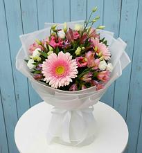 Букет цветов из:  Герберы, Альстромерии и Лизиантусы в Темпы