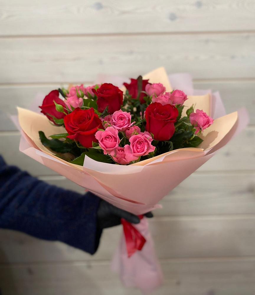 Букет цветов из: Розы в Темпы